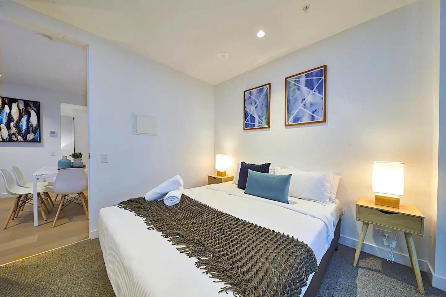Mega Style Apartments Victoria One Melbourne Rum bild